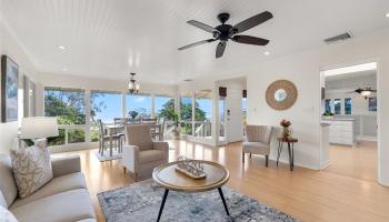 1350  Laukahi Street Waialae Iki, Diamond Head home - photo 3 of 25