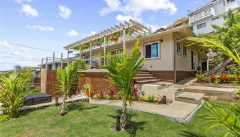 1358  Makaikoa Street Waialae Nui Rdge, Diamond Head home - photo 2 of 25