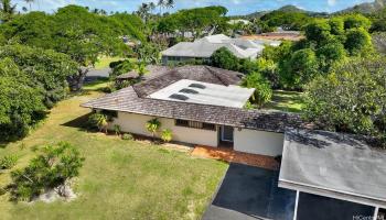 137  Kuuala Street Kuulei Tract, Kailua home - photo 2 of 16