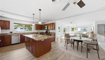 1386  Nanialii Street Keolu Hills, Kailua home - photo 3 of 25