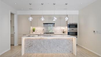 Park Lane condo # 2302, Honolulu, Hawaii - photo 5 of 25