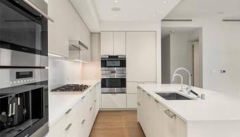 Park Lane condo # 5301, Honolulu, Hawaii - photo 4 of 25