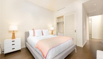 Park Lane condo # 8404, Honolulu, Hawaii - photo 2 of 18