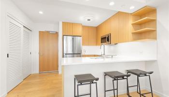 Sky Ala Moana West condo # 1807, Honolulu, Hawaii - photo 4 of 24