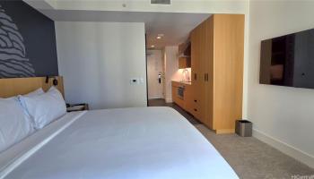 Sky Ala Moana East condo # 3308, Honolulu, Hawaii - photo 4 of 13