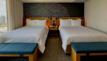 Sky Ala Moana East condo # 3311, Honolulu, Hawaii - photo 4 of 10