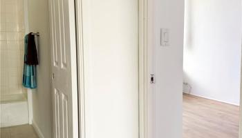 Lusitana Gardens condo # 503, Honolulu, Hawaii - photo 5 of 7