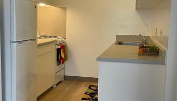 1404 Kewalo St Honolulu - Rental - photo 3 of 8