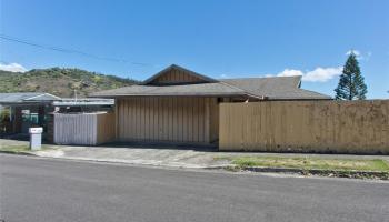 1415  Ala Iolani Street Moanalua Valley, Honolulu home - photo 2 of 5