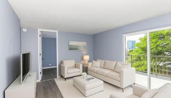 Luna-Liho Towers condo # 401, Honolulu, Hawaii - photo 3 of 19