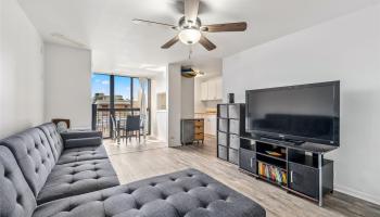 Luna-Liho Towers condo # 407, Honolulu, Hawaii - photo 3 of 24