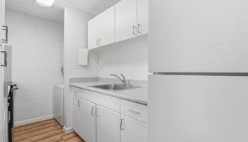 Luna-Liho Towers condo # 704, Honolulu, Hawaii - photo 4 of 17