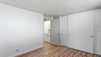 Luna-Liho Towers condo # 704, Honolulu, Hawaii - photo 6 of 17