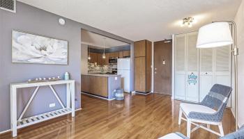 Jason Apts condo # 502, Honolulu, Hawaii - photo 2 of 17