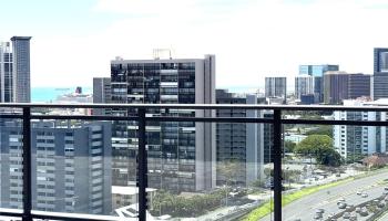 Town House condo # 201, Honolulu, Hawaii - photo 3 of 20