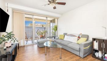 Town House condo # 211, Honolulu, Hawaii - photo 2 of 21