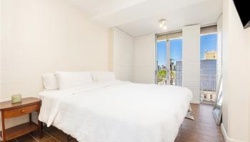 Town House condo # 211, Honolulu, Hawaii - photo 6 of 21