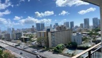 Town House condo # 915, Honolulu, Hawaii - photo 3 of 8