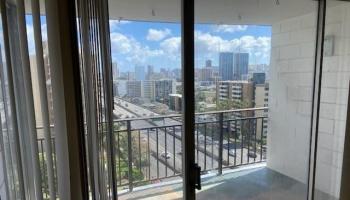Town House condo # 915, Honolulu, Hawaii - photo 6 of 8