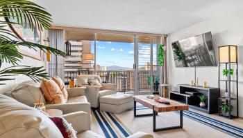 Victoria Towers condo # 1504, Honolulu, Hawaii - photo 3 of 23