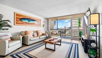 Victoria Towers condo # 1504, Honolulu, Hawaii - photo 4 of 23