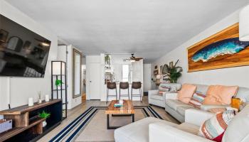 Victoria Towers condo # 1504, Honolulu, Hawaii - photo 5 of 23