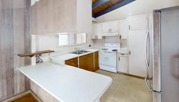 1424  Ala Hoku Place Moanalua Valley, Honolulu home - photo 4 of 25