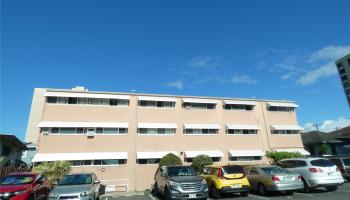 Alexander Gardens condo # 201, Honolulu, Hawaii - photo 4 of 10