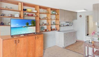 Alexander Gardens condo # 202, Honolulu, Hawaii - photo 2 of 16 Alexander Gardens condo # 202, Honolulu, Hawaii - photo 2 of 16