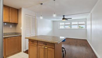 Alexander Gardens condo # 207, Honolulu, Hawaii - photo 3 of 10