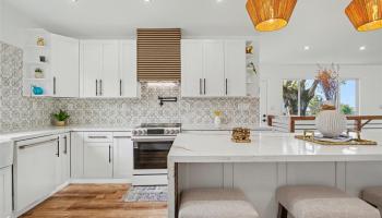 1430  Alewa Drive Alewa Heights, Honolulu home - photo 5 of 25