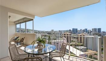 Victoria Plaza condo # 1403, Honolulu, Hawaii - photo 3 of 24