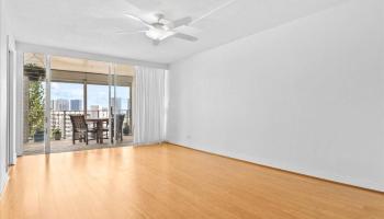 Victoria Plaza condo # 805, Honolulu, Hawaii - photo 3 of 20