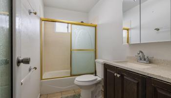 1446 Liholiho St Honolulu - Multi-family - photo 5 of 21