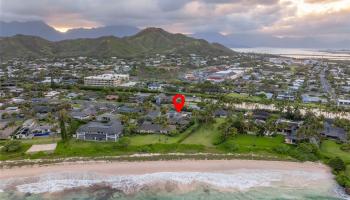 145  Kaimoani Way Beachside, Kailua home - photo 3 of 25