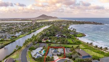 145  Kaimoani Way Beachside, Kailua home - photo 4 of 25