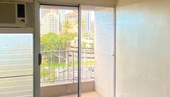 Queens Villa condo # 403, Honolulu, Hawaii - photo 5 of 10