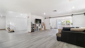 1490 Ala Leleu Street Lakeside, Honolulu home - photo 5 of 25