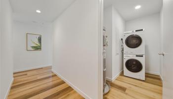 The Park on Keeaumoku condo # 1712R, Honolulu, Hawaii - photo 3 of 25