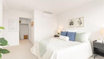 The Park on Keeaumoku condo # 2412R, Honolulu, Hawaii - photo 4 of 25