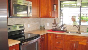 1510 Nehoa St Ualakaa, Honolulu home - photo 2 of 17 1510 Nehoa St Ualakaa, Honolulu home - photo 2 of 17