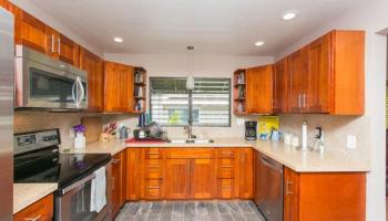 1510 Nehoa St Ualakaa, Honolulu home - photo 3 of 17 1510 Nehoa St Ualakaa, Honolulu home - photo 3 of 17