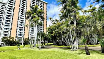 Queen Emma Gardens condo # 421, Honolulu, Hawaii - photo 4 of 9