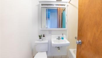 Queen Emma Gardens condo # 625, Honolulu, Hawaii - photo 6 of 16