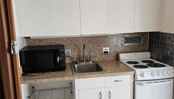 Queen Emma Gardens condo # 634, Honolulu, Hawaii - photo 4 of 7