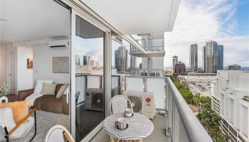 The Park on Keeaumoku condo # 1604, Honolulu, Hawaii - photo 3 of 25