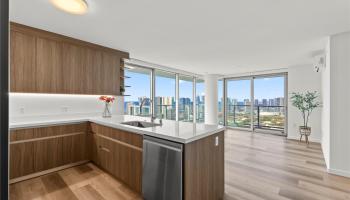 The Park on Keeaumoku condo # 3700, Honolulu, Hawaii - photo 2 of 25