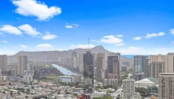 The Park on Keeaumoku condo # 4007, Honolulu, Hawaii - photo 3 of 25