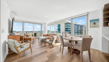 The Park on Keeaumoku condo # 4101, Honolulu, Hawaii - photo 3 of 24