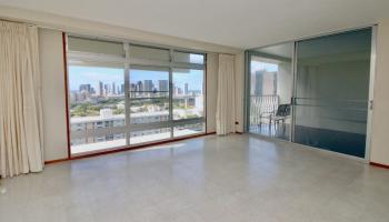 Queen Emma Gardens condo # 2051, Honolulu, Hawaii - photo 4 of 21